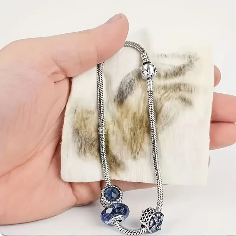 40 Pieces (4 Packs) of Silver Polishing Cloth for Jewelry, Silver Cleaning Cloth, Suitable for Cleaning Rings, Necklaces, Bracelets, and Beads,