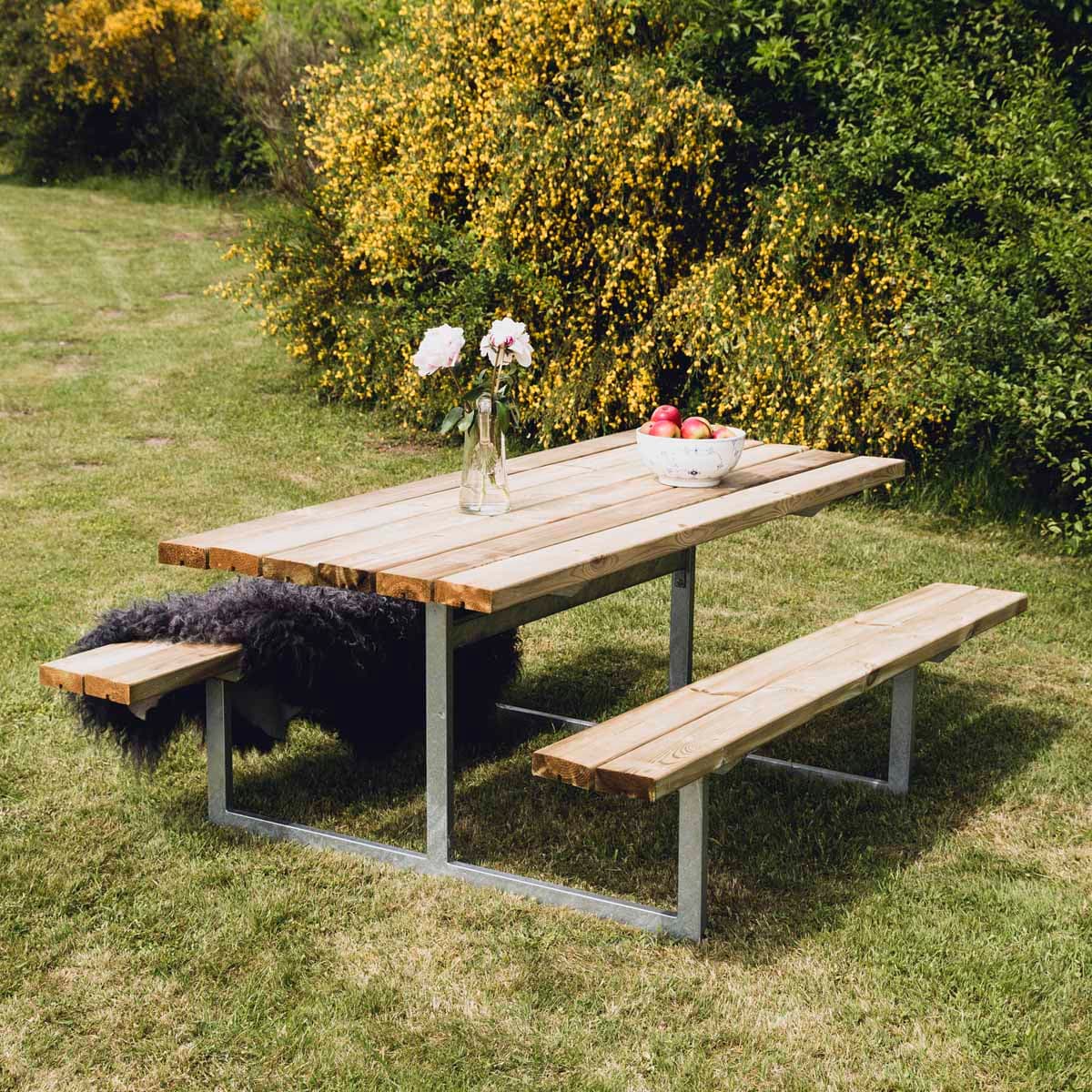 Picknickbord "YDUN" tryckimpregnerad och galv. ram utan rygg 175 x 140 cm Hortus