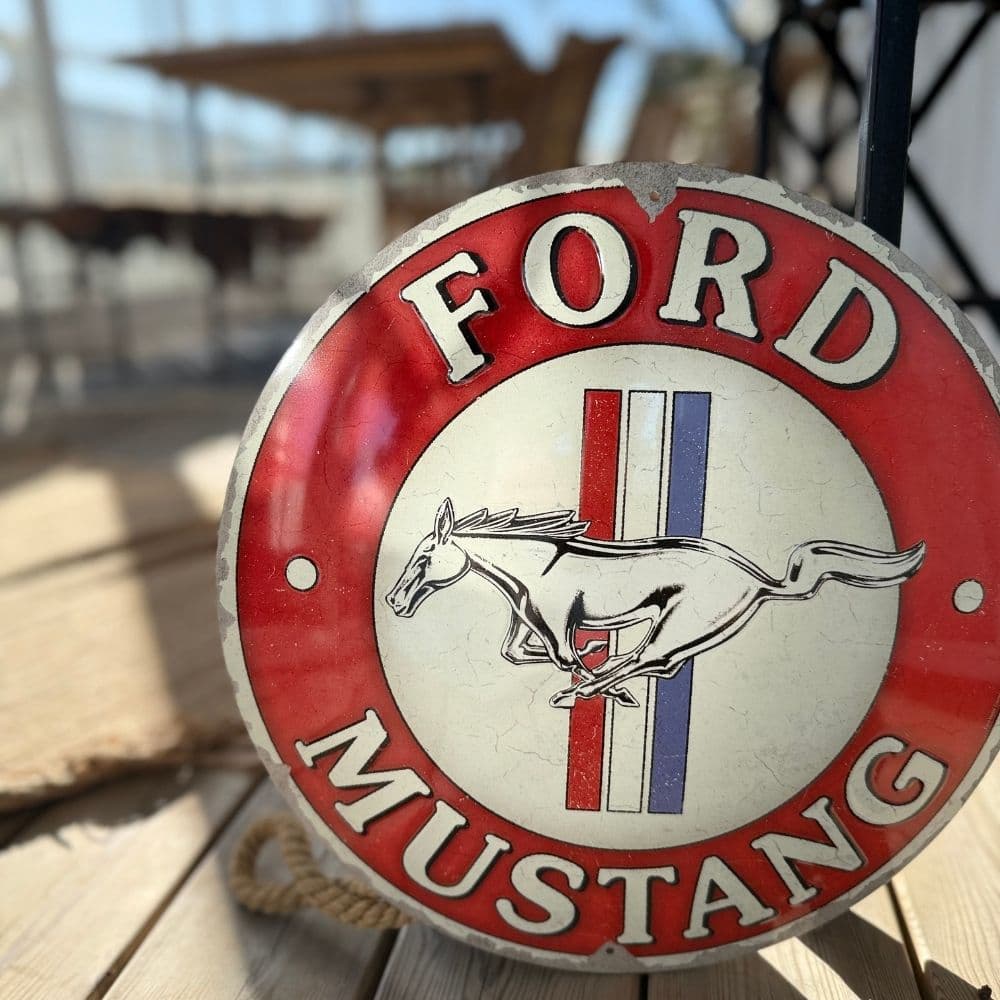 Rund plåtskylt Ford Mustang Ø 35 cm view 2