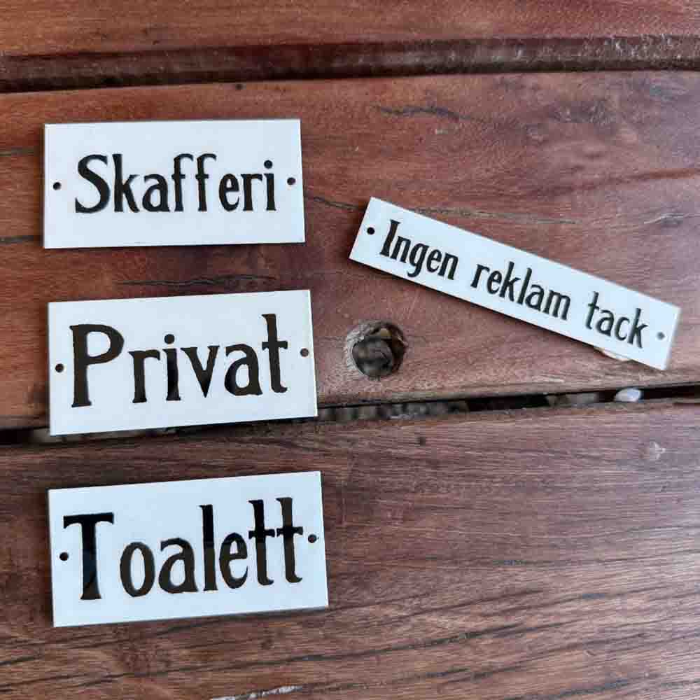 Skylt PRIVAT 9 x 4,5 cm view 2